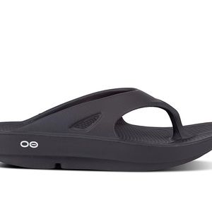 OOFOS OOriginal Men's
Men's 9 Women's 11
New With Tags